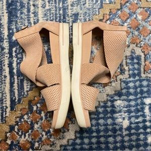 Eileen Fisher | Sport Platform Sandal